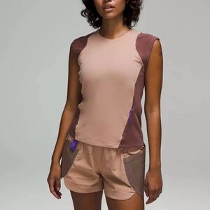 Lululemon Cap Sleeve Hiking Tank Women’s Size 8 Zipper Pocket Athletic